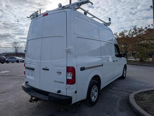 2018 Nissan NV Cargo NV2500 HD SV V8
