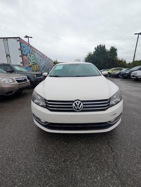 2015 Volkswagen Passat 1.8T Limited Edition