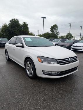 2015 Volkswagen Passat 1.8T Limited Edition