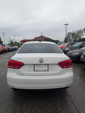 2015 Volkswagen Passat 1.8T Limited Edition