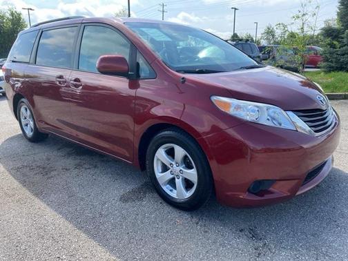 2012 Toyota Sienna LE