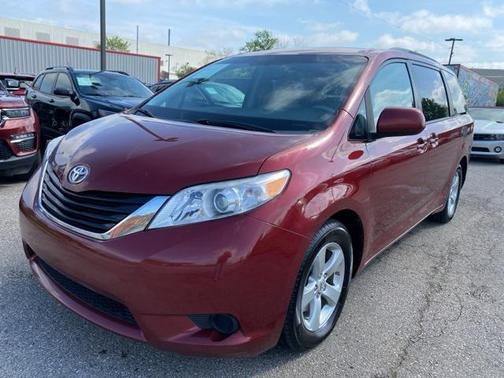 2012 Toyota Sienna LE