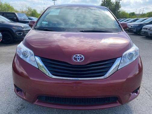 2012 Toyota Sienna LE