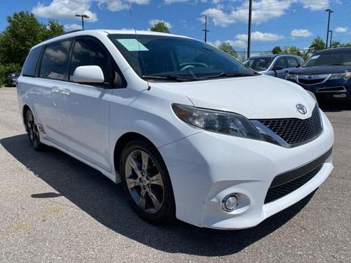 2011 Toyota Sienna SE