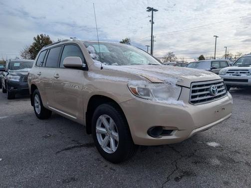 2010 Toyota Highlander SE