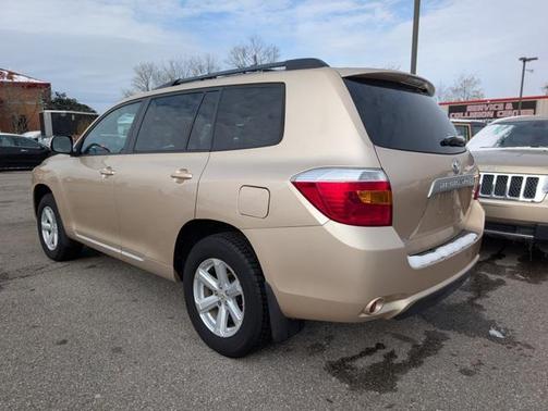 2010 Toyota Highlander SE