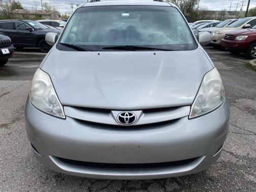 2009 Toyota Sienna XLE