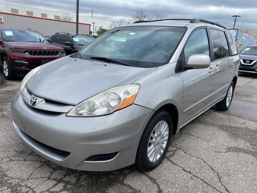 2009 Toyota Sienna XLE