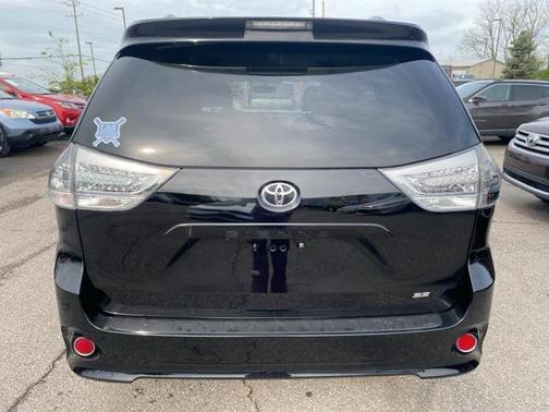 2014 Toyota Sienna SE