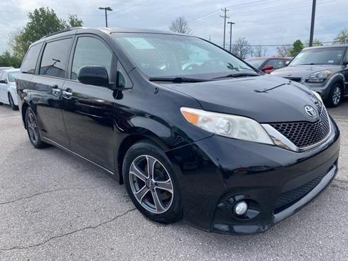 2014 Toyota Sienna SE