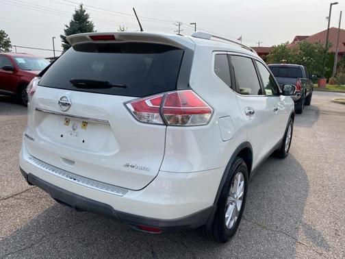 2016 Nissan Rogue SV