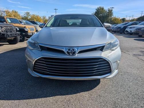 2016 Toyota Avalon XLE