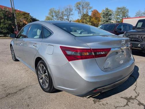 2016 Toyota Avalon XLE