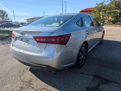 2016 Toyota Avalon XLE