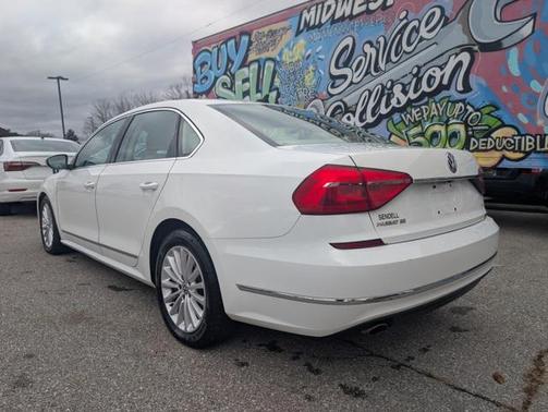 2016 Volkswagen Passat 1.8T SE