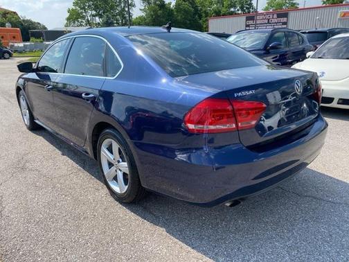 2015 Volkswagen Passat 1.8T Limited Edition