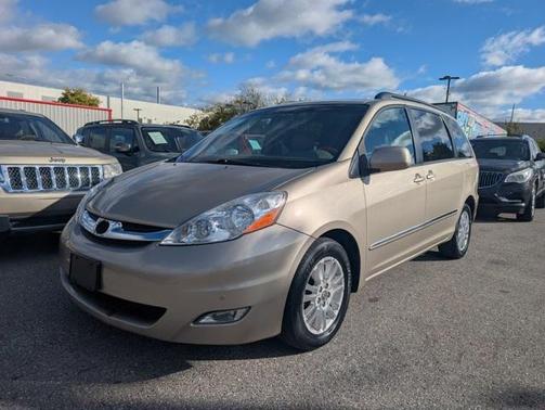 2008 Toyota Sienna XLE Limited