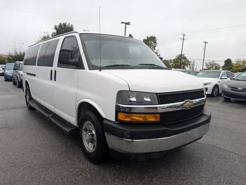 2019 Chevrolet Express 3500 LT
