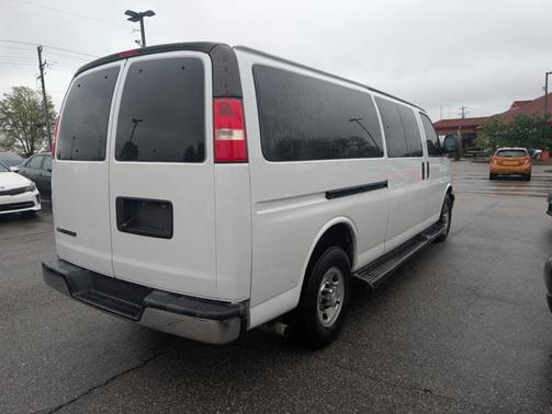 2019 Chevrolet Express 3500 LT