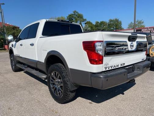 2016 Nissan Titan XD Platinum Reserve