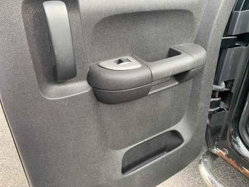 2007 Chevrolet Silverado 2500 LT H/D Extended Cab for sale in Florence, KY - image 19