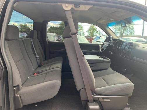 2007 Chevrolet Silverado 2500 LT H/D Extended Cab for sale in Florence, KY - image 17