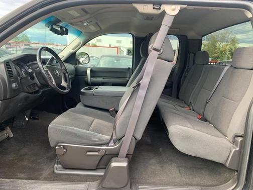 2007 Chevrolet Silverado 2500 LT H/D Extended Cab for sale in Florence, KY - image 11