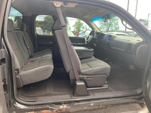 2007 Chevrolet Silverado 2500 LT H/D Extended Cab for sale in Florence, KY - image 18