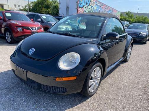 2009 Volkswagen New Beetle S