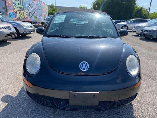 2009 Volkswagen New Beetle S