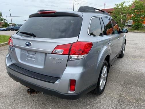 2010 Subaru Outback 3.6 R Premium