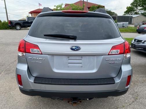2010 Subaru Outback 3.6 R Premium