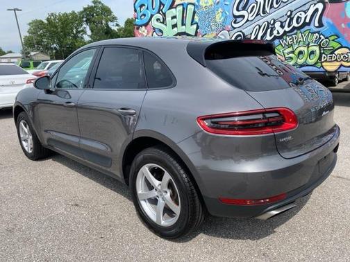 2018 Porsche Macan Base