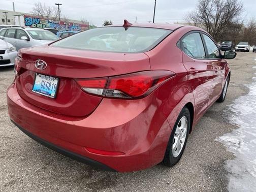 2015 Hyundai ELANTRA SE