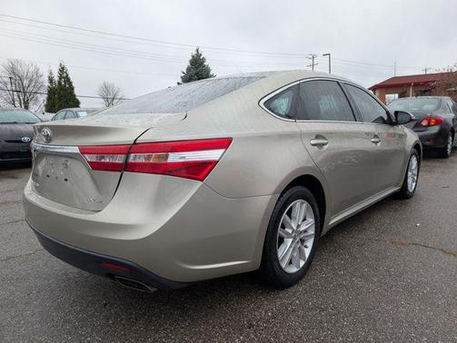 2013 Toyota Avalon XLE