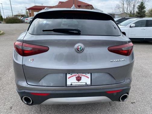 2018 Alfa Romeo Stelvio Ti Sport