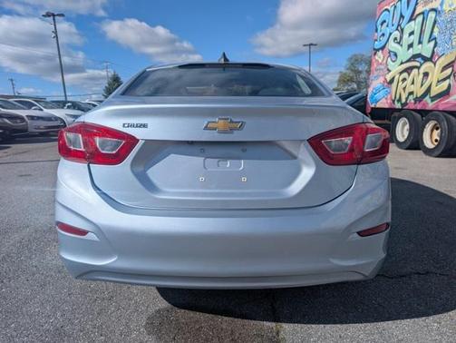 2017 Chevrolet Cruze LS