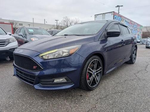 2017 Ford Focus ST 