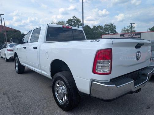 2022 RAM 2500 Tradesman Crew Cab 4x4 6'4' Box