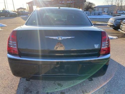 2006 Chrysler 300C Base