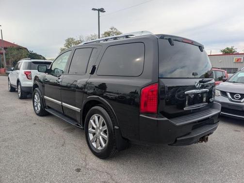 2010 INFINITI QX56 Base