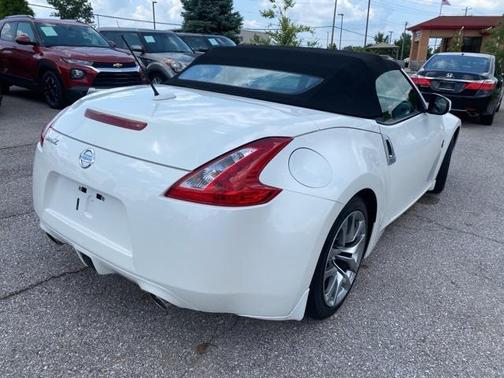 2011 Nissan 370Z Touring