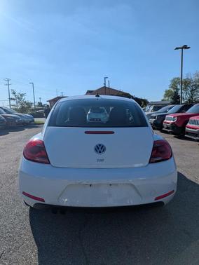 2013 Volkswagen Beetle 2.0L TDI