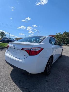 2015 Toyota Corolla S Plus