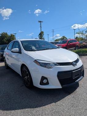 2015 Toyota Corolla S Plus