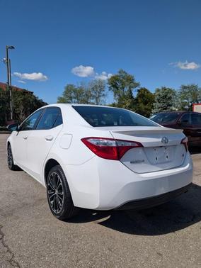 2015 Toyota Corolla S Plus
