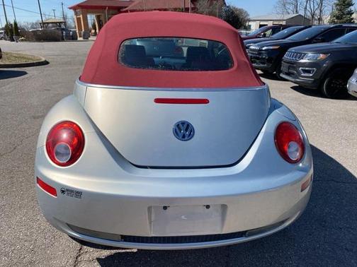 2009 Volkswagen New Beetle L