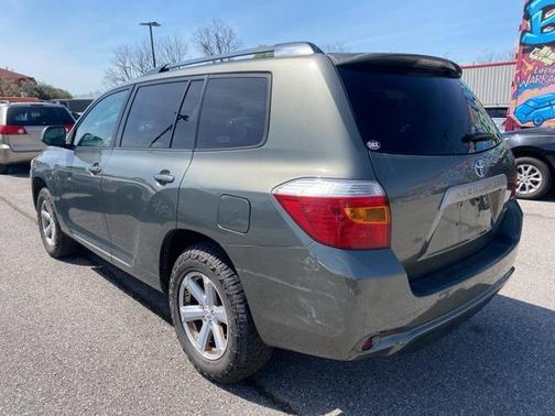 2010 Toyota Highlander SE