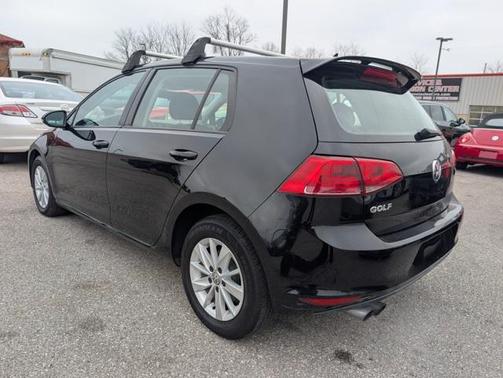 2017 Volkswagen Golf TSI S 4-Door