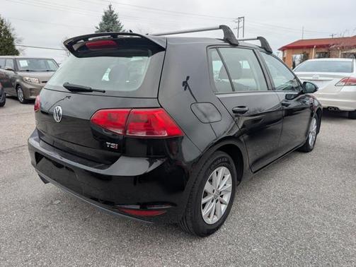 2017 Volkswagen Golf TSI S 4-Door